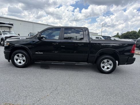 Used 2025 RAM 1500 Big Horn RWD image 4