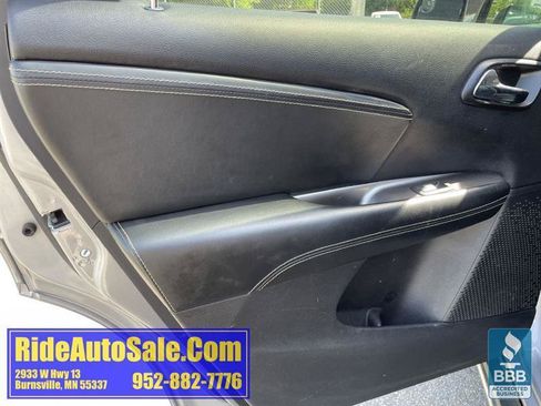 Used 2015 Dodge Journey Crossroad w/ Driver Convenience Group FWD image 11