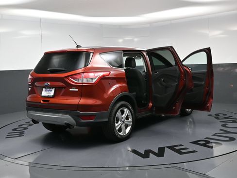 Used 2016 Ford Escape SE FWD image 26