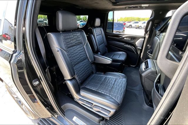 Used 2023 Cadillac Escalade ESV Sport Platinum AWD/4WD image 25