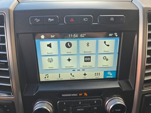 Used 2018 Ford F150 Platinum w/ Equipment Group 701A Luxury image 22