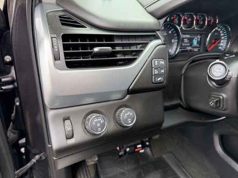 Used 2017 Chevrolet Tahoe LT AWD/4WD image 16