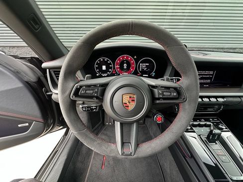 Certified 2026 Porsche 911 Targa 4 GTS AWD/4WD image 26