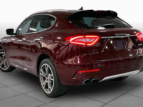 Used 2017 Maserati Levante S AWD/4WD image 12