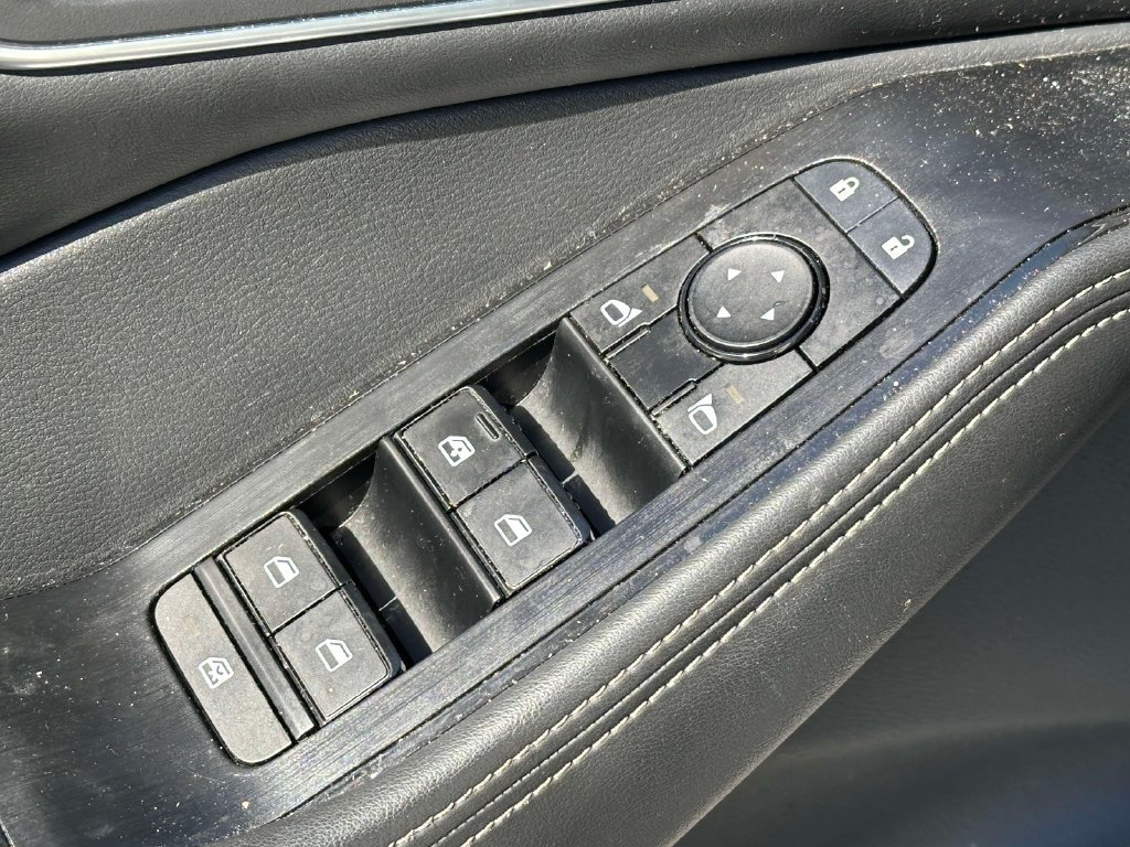 Used 2021 Nissan Rogue SV w/ Premium Package AWD/4WD image 16