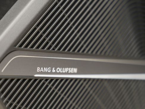 Used 2023 Audi SQ5 Premium Plus w/ Premium Plus Package image 23