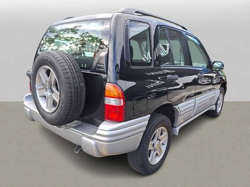 Used 2002 Chevrolet Tracker LT AWD/4WD image 4
