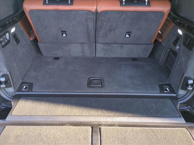 Used 2025 BMW X7 M60i w/ Climate Comfort Package AWD/4WD image 6