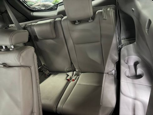 Used 2017 Toyota Highlander XLE AWD/4WD image 14