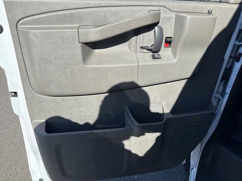 Used 2023 Chevrolet Express 2500 w/ Driver Convenience Package image 21