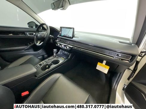 Used 2024 Honda Civic Touring image 26