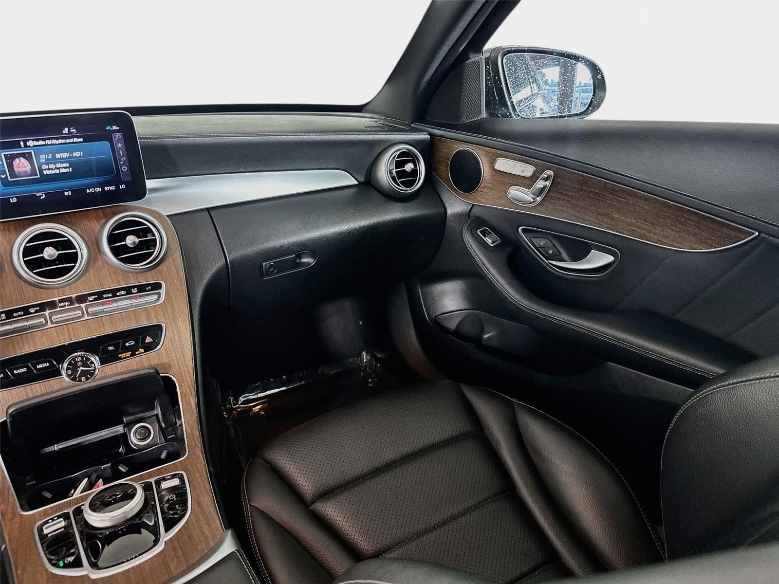 Used 2020 Mercedes-Benz C 300 Sedan image 24