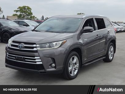 Used 2017 Toyota Highlander Limited