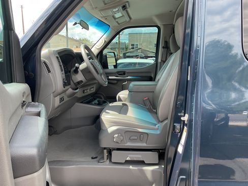 Used 2019 Nissan NV 3500 SV w/ Navigation Package RWD image 11