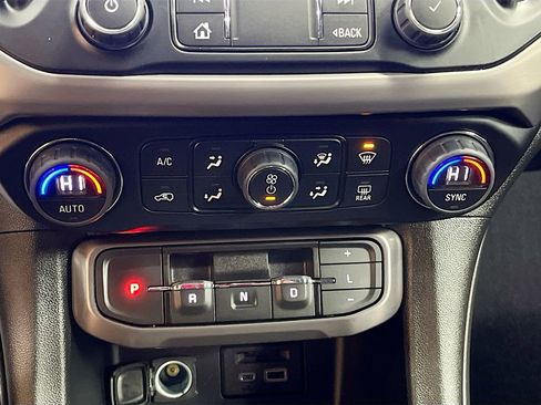 Used 2023 GMC Acadia AT4 w/ Trailering Package AWD/4WD image 16