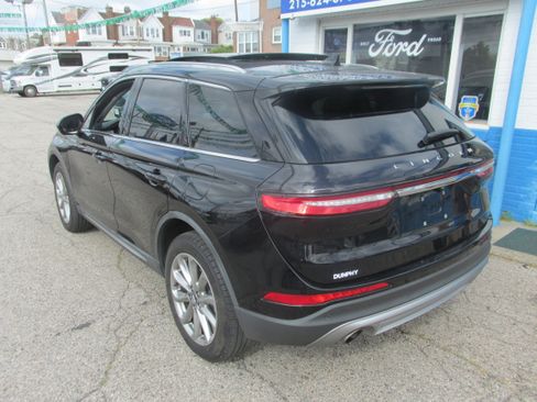 Used 2022 Lincoln Corsair AWD w/ Premium Package image 6