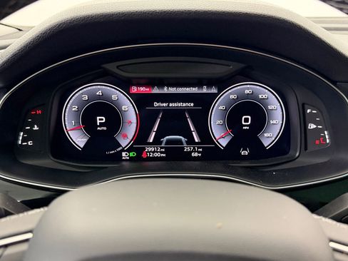 Used 2023 Audi Q8 Premium Plus w/ Premium Plus Package image 23