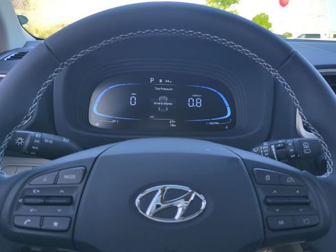 New 2026 Hyundai Venue SEL FWD image 32