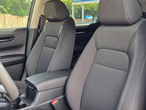Used 2024 Honda CR-V EX image 13