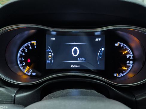 Used 2019 Jeep Grand Cherokee Altitude image 8