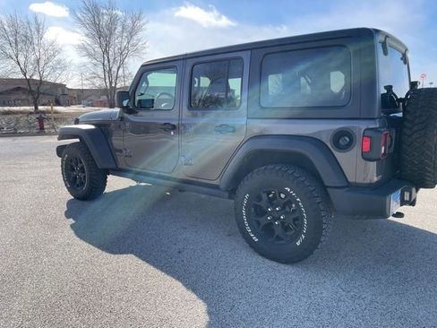 Used 2021 Jeep Wrangler Unlimited Sport image 4