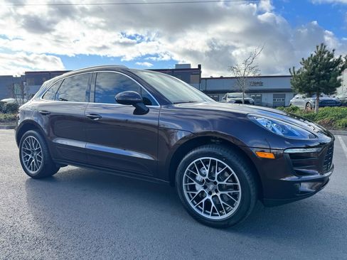Used 2018 Porsche Macan S image 1