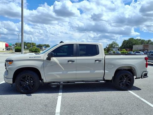 Used 2026 Chevrolet Silverado 1500 Custom w/ Turbomax Blackout Package RWD image 4