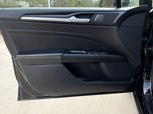 Used 2020 Ford Fusion Titanium image 14