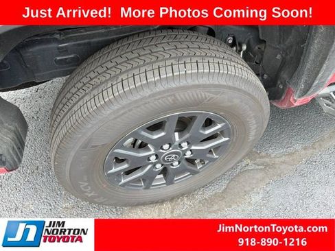 Used 2026 Toyota 4Runner SR5 AWD/4WD image 10