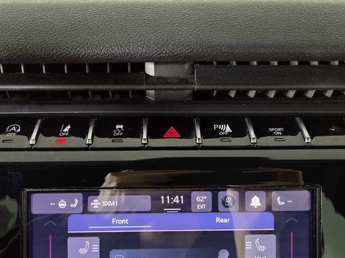Used 2023 Jeep Grand Cherokee L Laredo AWD/4WD image 27