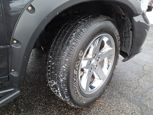 Used 2018 RAM 1500 Express w/ Express Value Package image 8