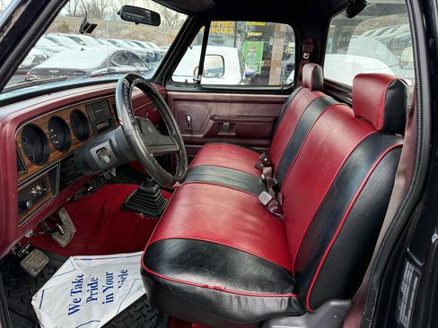 Used 1989 Dodge D/W Truck 100 image 26