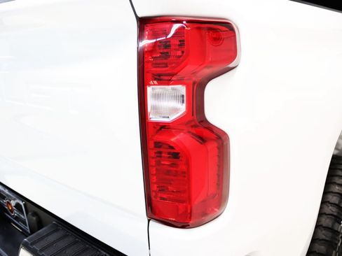 Used 2026 Chevrolet Silverado 1500 LT w/ Z71 Off-Road Package AWD/4WD image 10