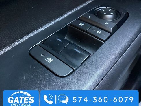 Used 2024 Toyota Tacoma SR image 19