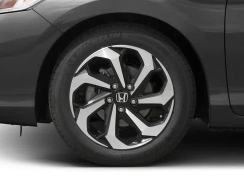 Used 2017 Honda Accord LX-S image 11