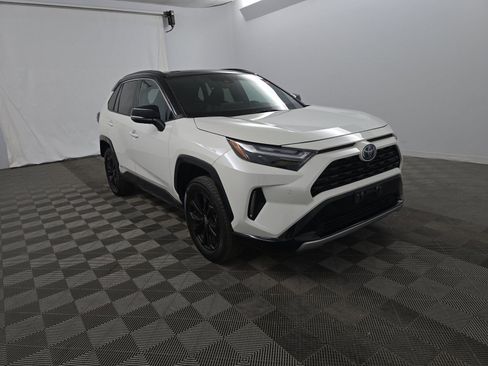 Used 2022 Toyota RAV4 XSE image 3