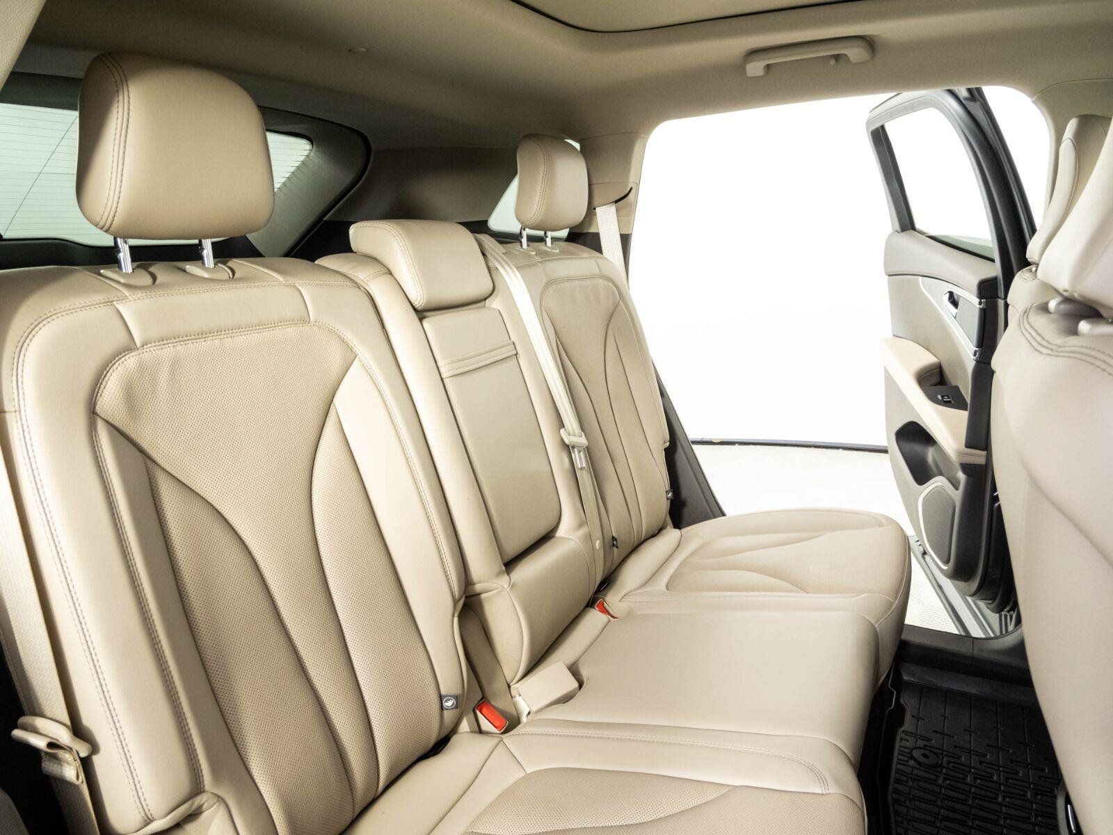 Used 2022 Lincoln Nautilus Reserve AWD/4WD image 22