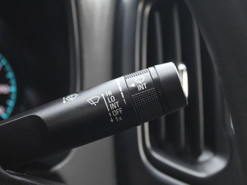 Used 2018 Chevrolet Colorado W/T image 21