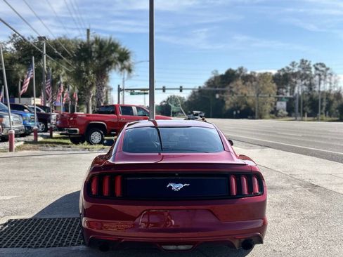 Used 2017 Ford Mustang Coupe image 7