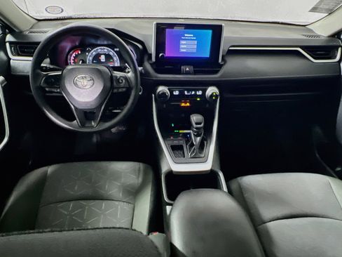 Used 2025 Toyota RAV4 XLE w/ Convenience Package FWD image 30