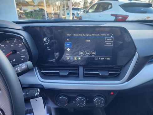 New 2026 Chevrolet Trax LS image 16