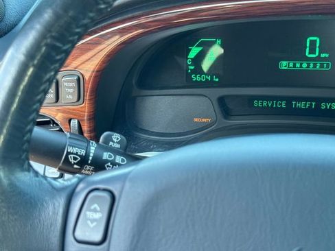 Used 2000 Cadillac De Ville w/ Comfort/Convenience Pkg FWD image 26