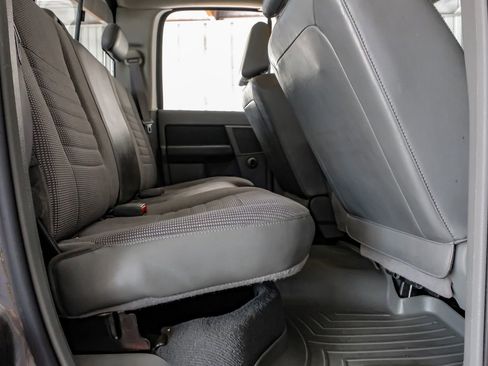 Used 2008 Dodge Ram 1500 Truck SLT image 32