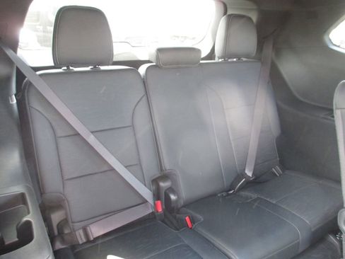 Used 2025 Buick Enclave Sport Touring FWD image 27