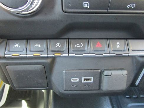 Used 2022 GMC Sierra 1500 Pro w/ 1SA Safety Plus Package AWD/4WD image 34