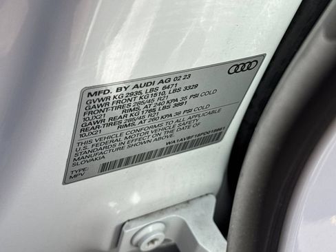 Certified 2023 Audi Q8 Premium AWD/4WD image 39