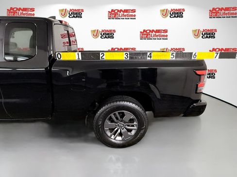 Certified 2025 Nissan Frontier SV RWD image 26