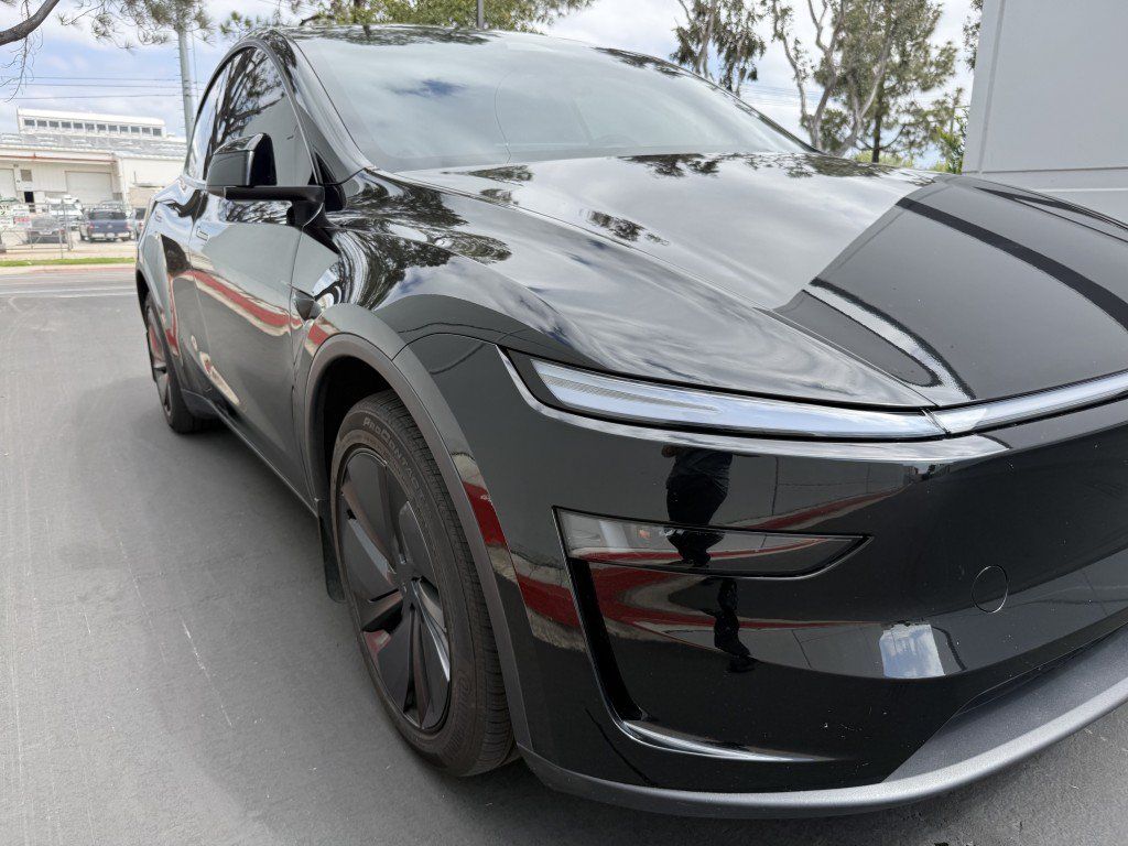 Used 2026 Tesla Model Y Long Range AWD/4WD image 7