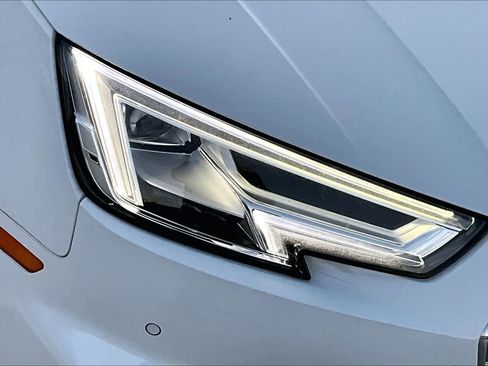 Used 2019 Audi A4 2.0T Premium Plus w/ Premium Plus Package image 27