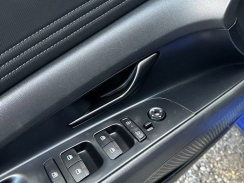 Certified 2025 Hyundai Elantra Sport FWD image 11